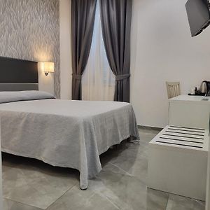 Hotel Porto Di Roma